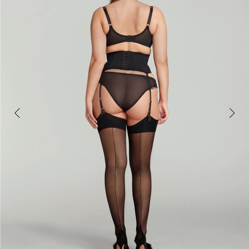 Retro glam waspie garter - Picture 3 of 7